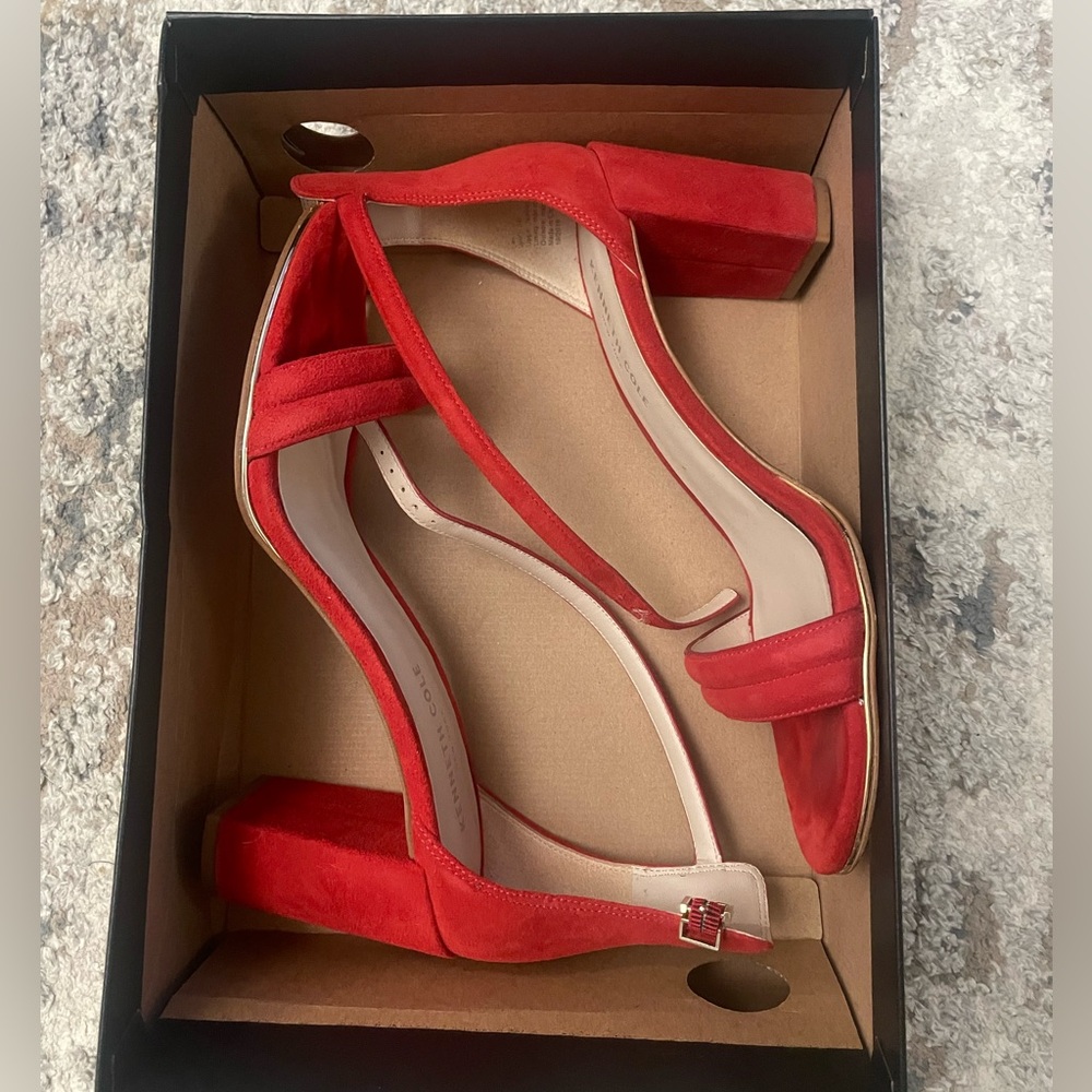 Kenneth Cole Women's Red “Lex” Sandals, size 8